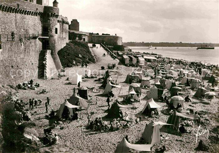 Saint-Malo 35 Un coin de la plage de bon secours