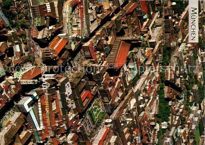 Muenchen Bayern Fliegeraufnahme Rathaus Marienplatz Frauenkirche Pfarrkirche