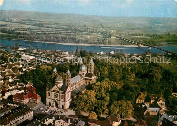 Speyer Rhein Fliegeraufnahme Dom mit Rheinbruecke