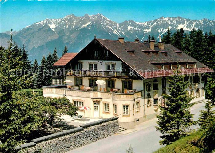 Patsch Hotel Gruenwalderhof gegen Innsbrucker Nordkette