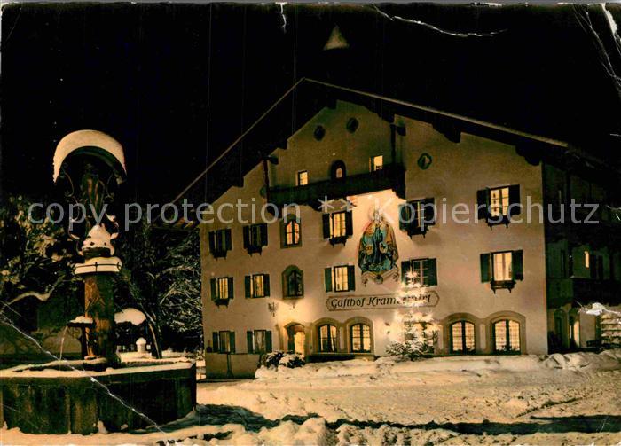 Mayrhofen Zillertal Gasthaus Kramerwirt Dorfplatz bei Nacht