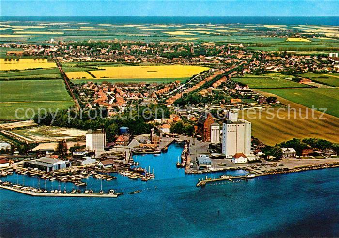 Burg Fehmarn Fliegeraufnahme mit Hafen von Burgstaaken