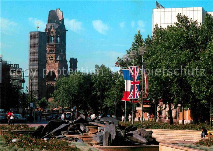 BERLIN  CITY Platz vor dem Elefantentor