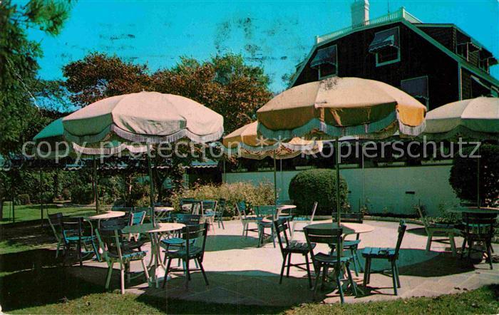 Southampton New York Herb McCarthys Restaurant Bowden Square