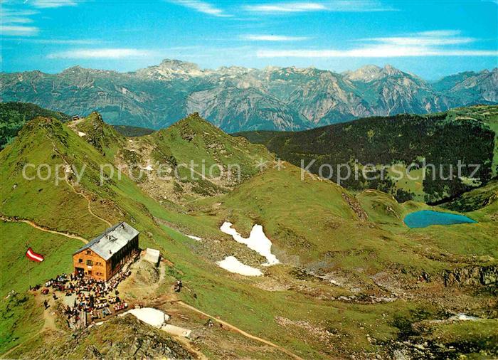 Schruns Vorarlberg Wormser Huette mit Schwarzsee gegen Lechtaler Alpen Fliegerau