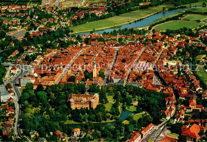 Celle Niedersachsen mit Schloss Fliegeraufnahme