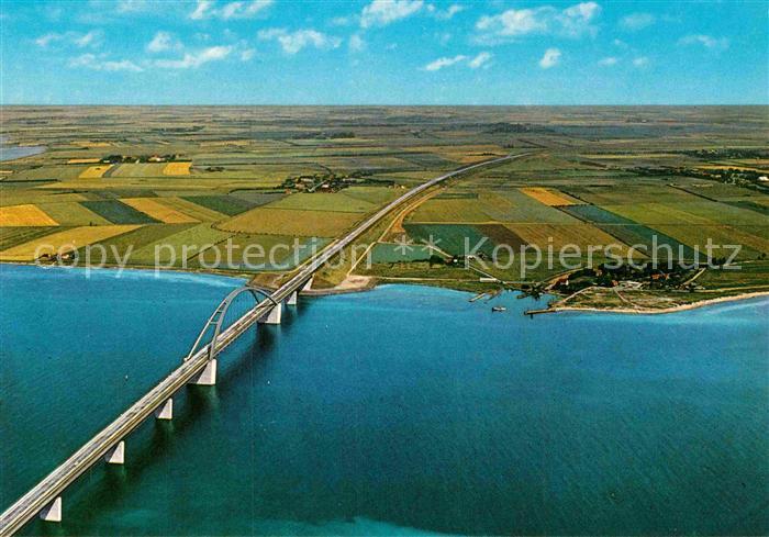 Fehmarnsund Fehmarnsundbruecke Vogelfluglinie Deutschland Daenemark Insel Fehmar
