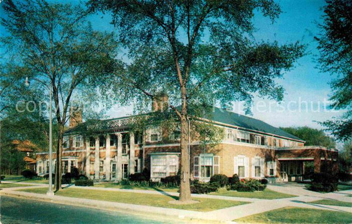 Grosse Pointe Breath of Spring Scene