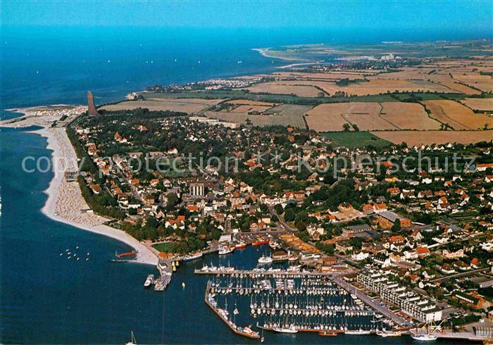 Laboe Fliegeraufnahme mit Strand und Hafen