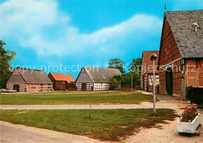 Luebeln Rundling Fachwerkhaeuser