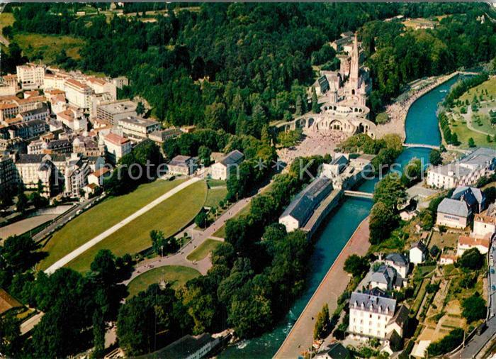 Lourdes Hautes Pyrenees Fliegeraufnahme Basilica and the Gave