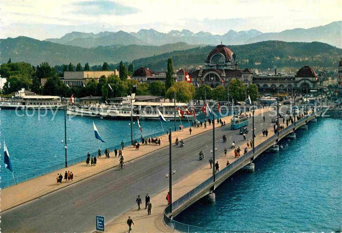 Strassenbahn Seitenraddampfer Schiller Luzern Seebruecke Bahnhof