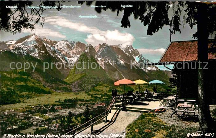 St Martin Grasberg Berggaststaette Terrasse Blick zur Zugspitze Wettersteingebir