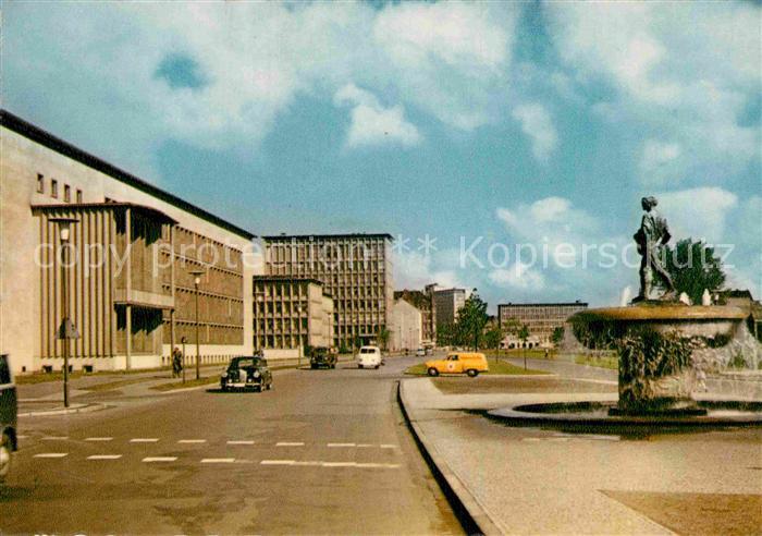 HANNOVER  CITY Leibnizufer mit Duve Brunnen Statue