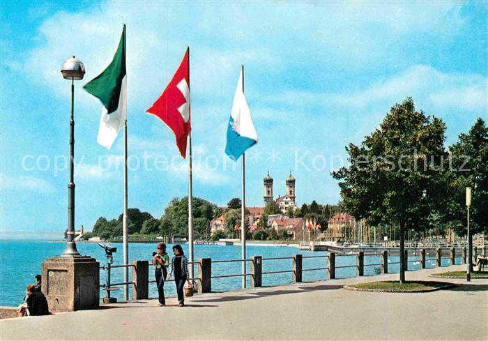 Friedrichshafen Bodensee Uferpromenade Schlosskirche Fahnen