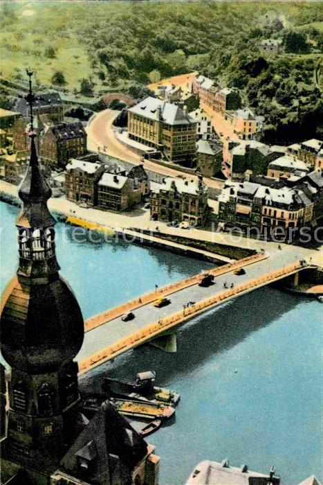 Dinant Wallonie Panorama avec le pont sur la Meuse