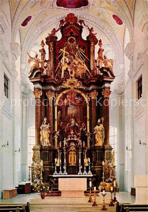 Traunstein Oberbayern Stadtpfarrkirche St Oswald Innenansicht Altar