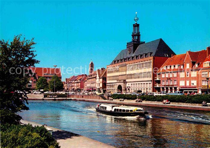 Emden Ostfriesland Am Delft mit Rathaus