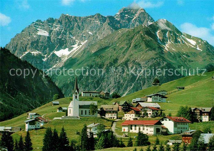 Hirschegg Kleinwalsertal Vorarlberg mit Widderstein