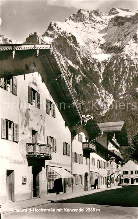 Mittenwald Bayern Hochstrasse mit Karwendel