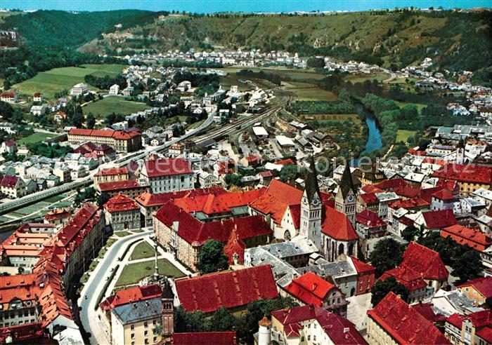 Eichstaett Oberbayern Fliegeraufnahme mit Residenplatz und Dom