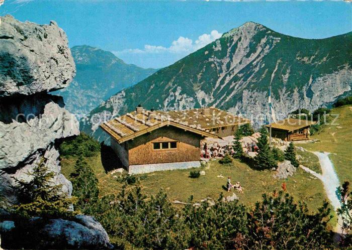 Bad Reichenhall Rasthaus Schlegelmule am Predigtstuhl mit Untersberg und Dreises