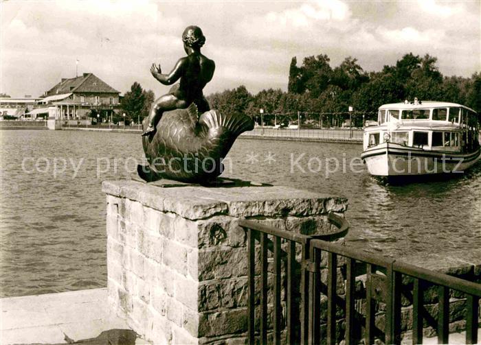 Hannover Maschsee Gaststaette Skulptur Fahrgastschiff