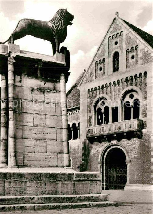 Braunschweig Loewe vor der Burg Dankwarderode