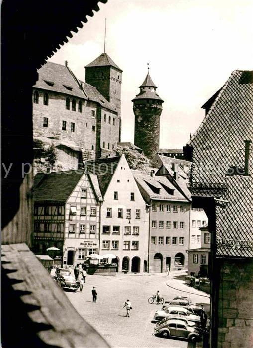 NueRNBERG CITY Blick vom Wehrgang zur Burg