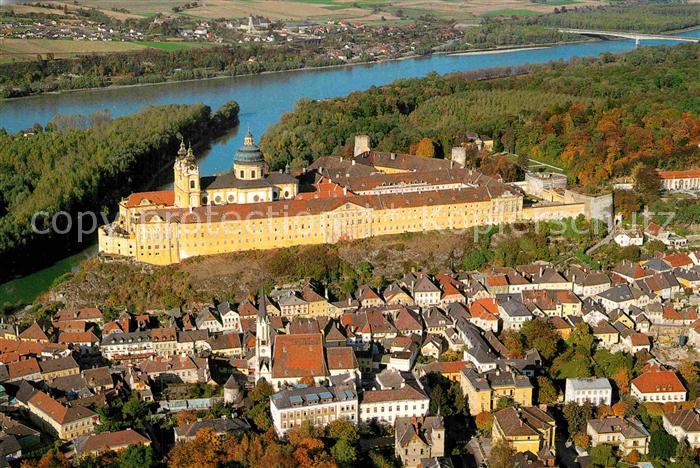 Melk Donau Stift Fliegeraufnahme