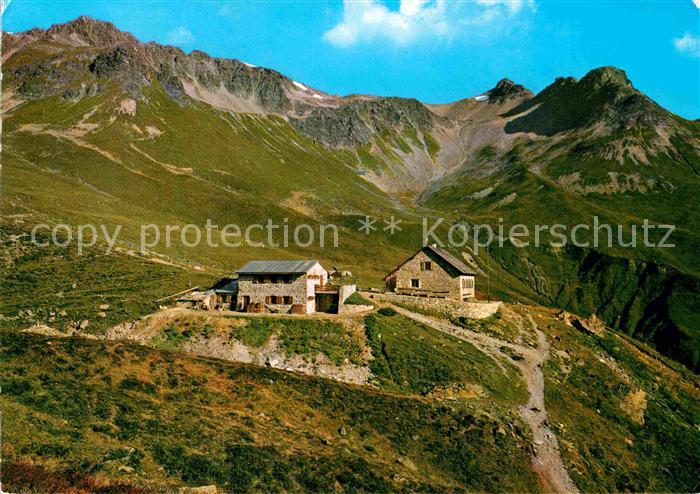 Galtuer Tirol Friedrichshafener Huette mit Schafbichljoch Paznauntal