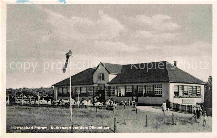 Prerow Ostseebad Kurkonzert vor dem Duenenhaus