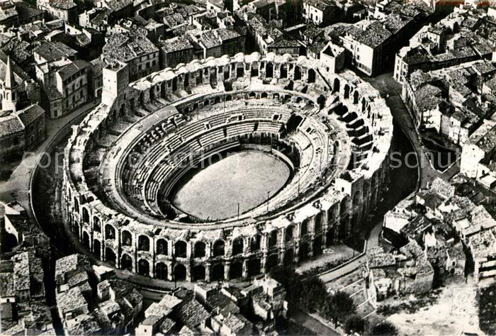 Arles Bouches-du-Rhone Fliegeraufnahme Les Arenes