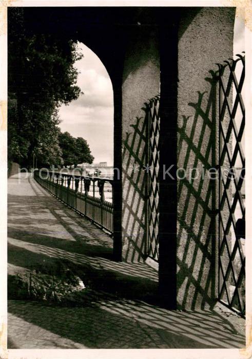 Blankenese Hamburg Elbpromenade Bauers Park