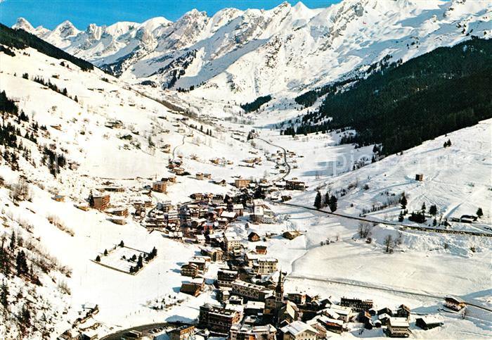 La Clusaz Vue aerienne sur la Station Vallee des Confins Chaine des Aravis
