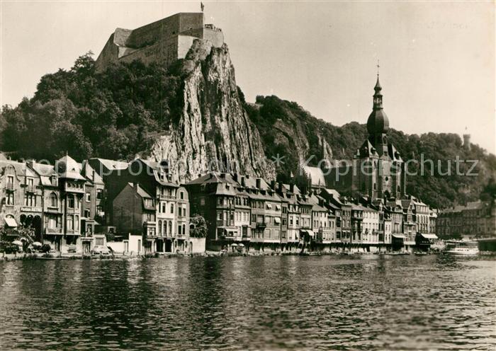 Dinant Wallonie Quai de la Meuse Collegiale Cathedrale