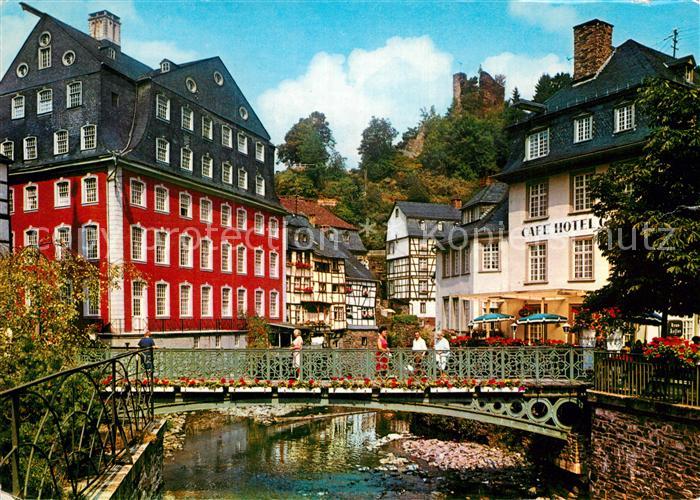 Monschau Rotes Haus mit Burgruine Haller