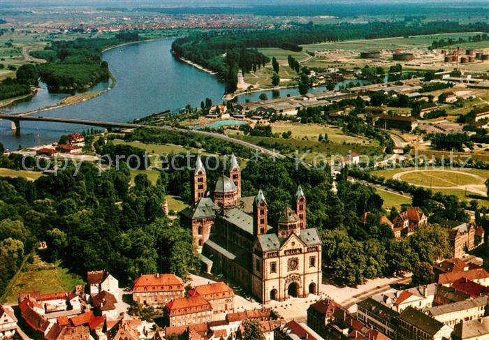 Speyer Rhein Fliegeraufnahme mit Kaiserdom Kathedralkirche Basilika