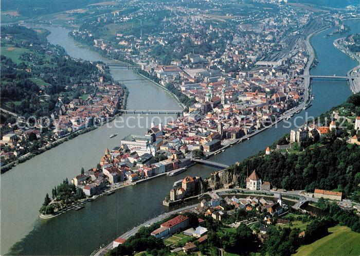 PAssAU Bayern Zusammenfluss von Donau Inn und Ilz Fliegeraufnahme