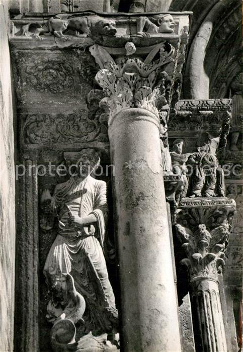 Saint-Gilles Gard Statues de la facade de l'Eglise romane