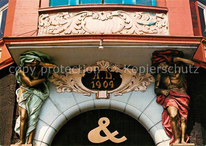 Duesseldorf Restaurant Portal Skulptur