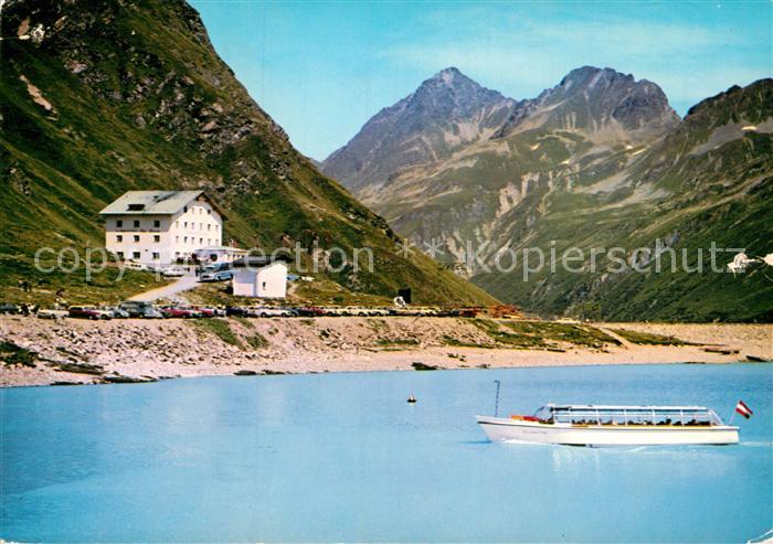 Bielerhoehe Alpengasthof Piz Buin Silvretta Bergsee Ausflugsboot