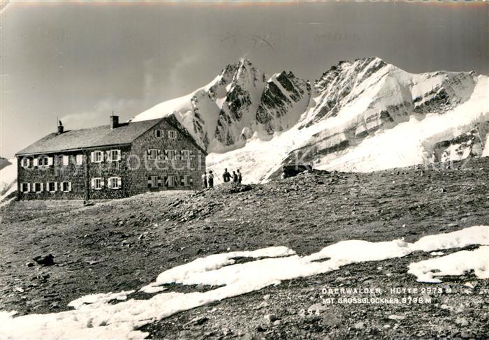 Heiligenblut Kaernten Oberwaelderhuette mit Grossglockner Hohe Tauern
