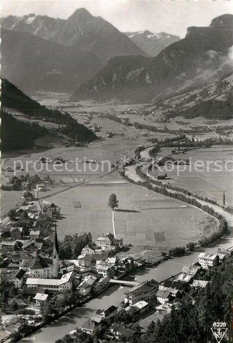 Zell Ziller Tirol gegen Tristner und Igent Zillertaler Alpen Fliegeraufnahme