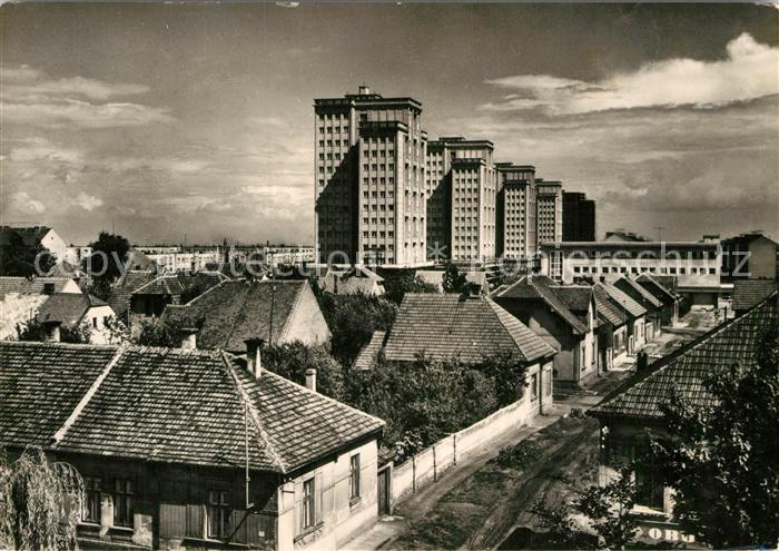 Kladno Tschechien Hochhaeuser auf der Siegesstrasse