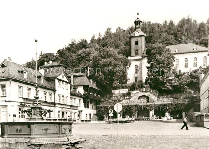 Leutenberg Thueringen Marktplatz Brunnen Kirche