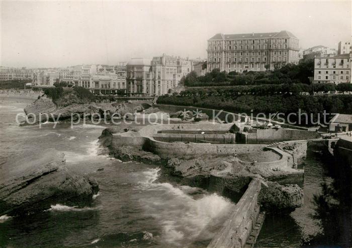 Biarritz Pyrenees Atlantiques Port des pecheurs Fischereihafen