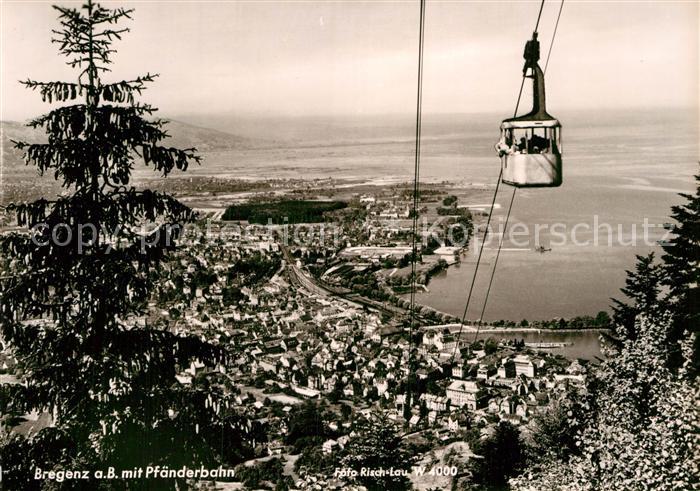 Bregenz Vorarlberg mit Pfaenderbahn Bergbahn Blick ueber den Bodensee