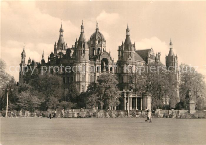 Schwerin Mecklenburg Schloss Paedagogische Schule