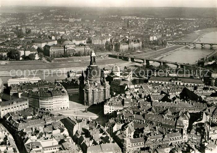 DRESDEN Elbe Neumarkt und Frauenkirche Fliegeraufnahme